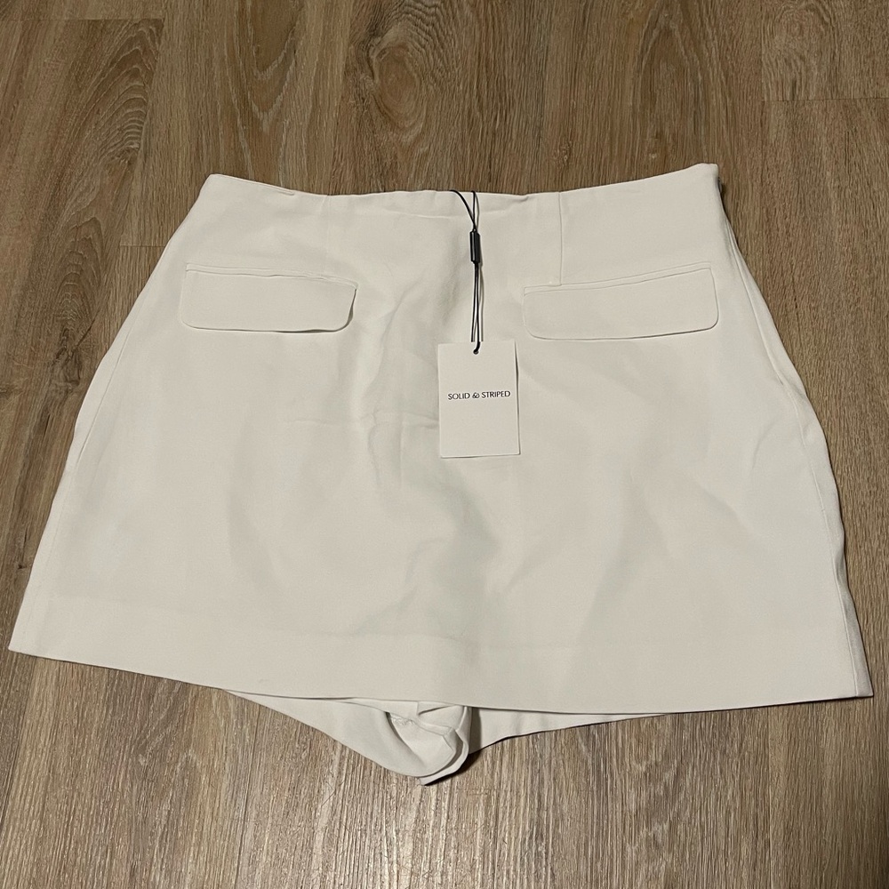 Revolve Solid & Striped mini skort - Picture 4 of 7